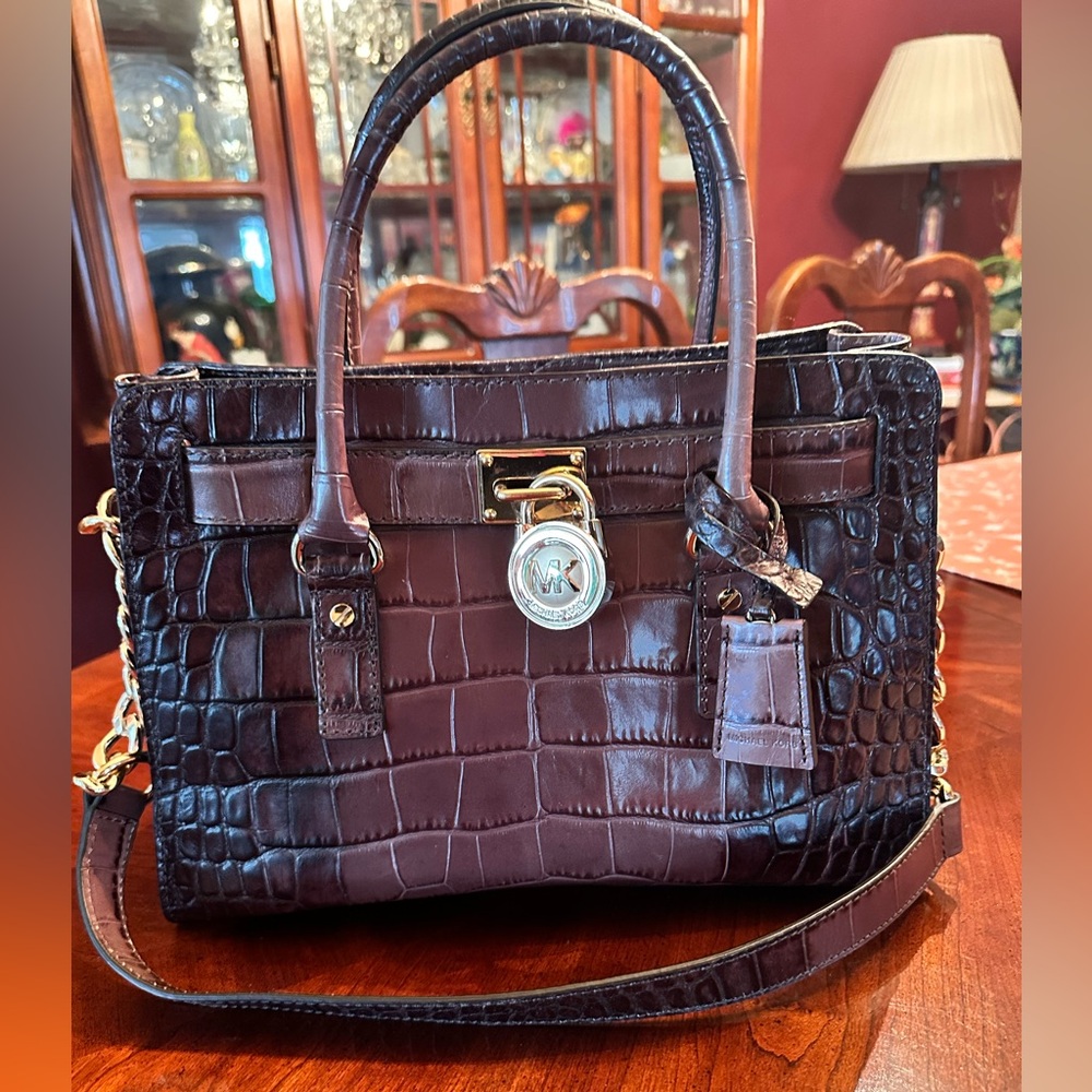 Never been used Michael Kors Hamilton Bag